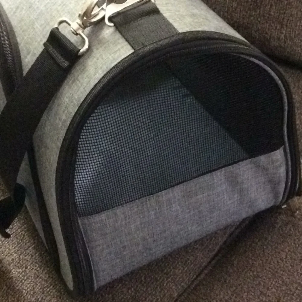 FINAL SALE PRICE Like New Small Pet Carrier